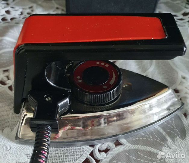 Утюг дорожный