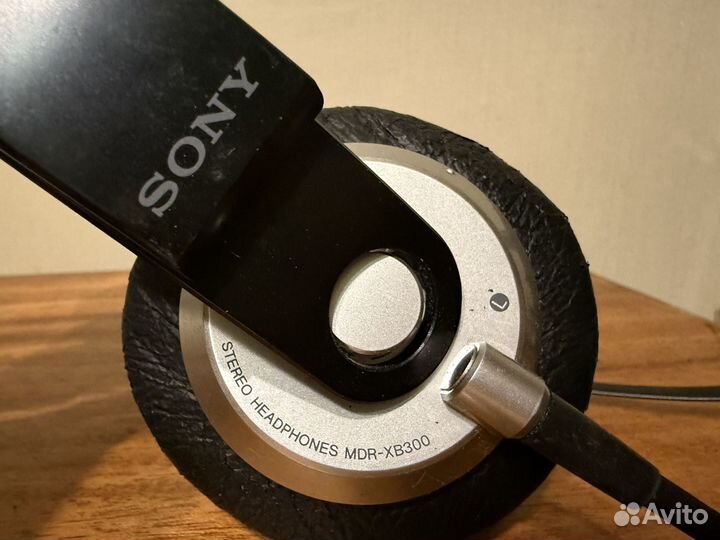 Наушники Sony MDR-XB300