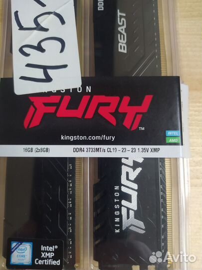 DDR4 Kingston fury Beast Black 16Gb 3733MHz (KF437