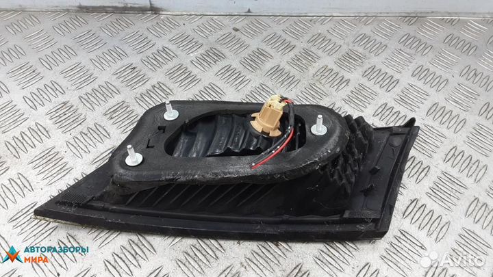 Фонарь крышки багажника левый Honda Civic 8 2008