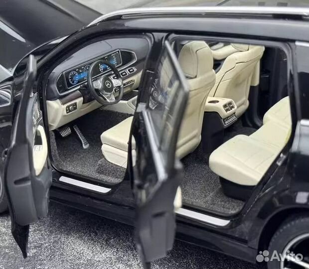 Mercedes GLS W167 Black 1:18 Paragon