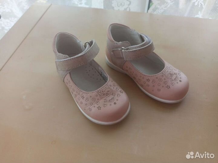 Туфли для девочки 22 размер