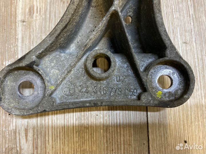 Кронштейн АКПП BMW E90