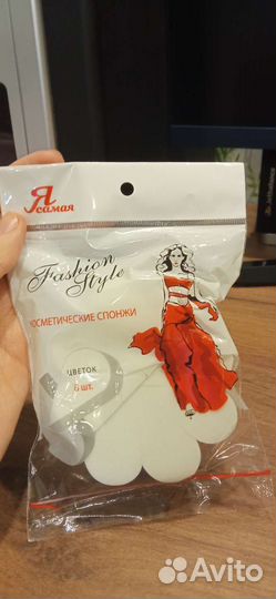 Много косметических спонжей, новые