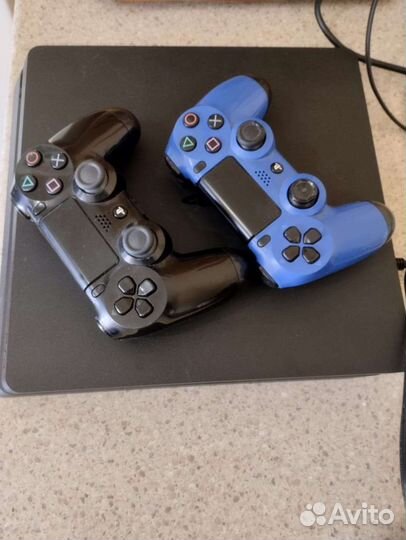 Sony PS4 slim
