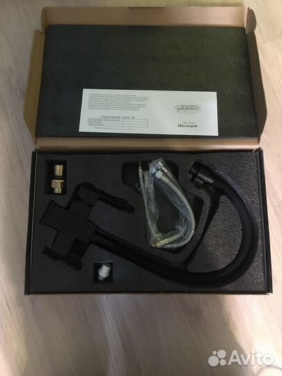 Кухонный сместитель Lemen