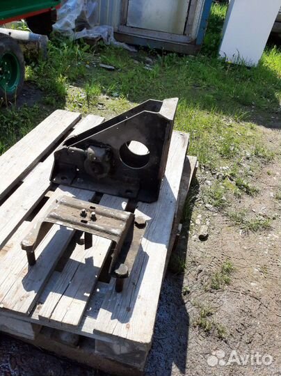 Кранштейн запаски