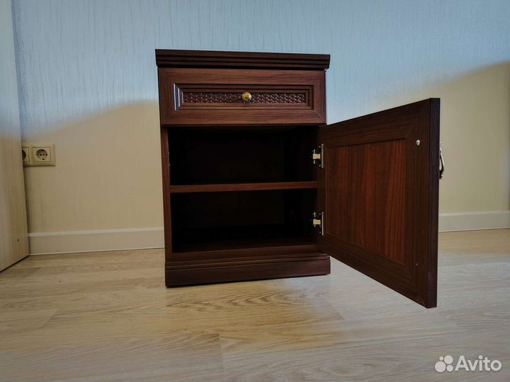 Тумба прикроватная Новая Лазурит Артемида орех