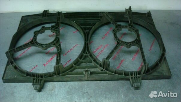 Nissan V10 21481-BU110 Диффузор вентиляторов