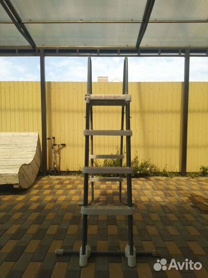 Лестница Intex для бассейна