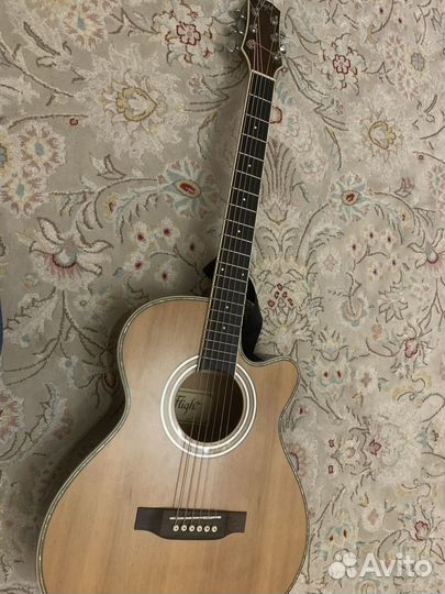Акустическая гитара