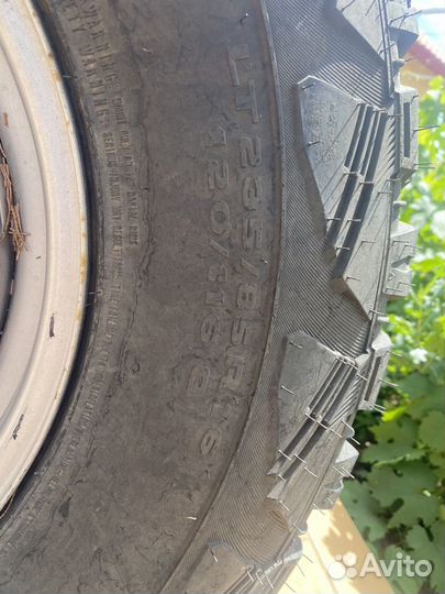 Kumho Road Venture MT51 235/85 R16