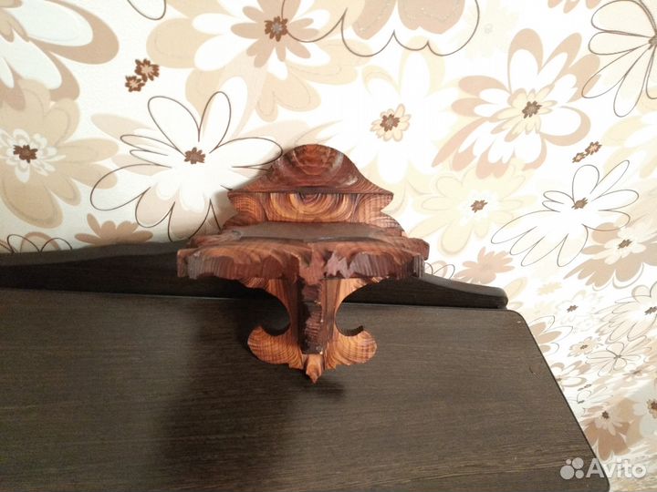 Полка навесная для цветов