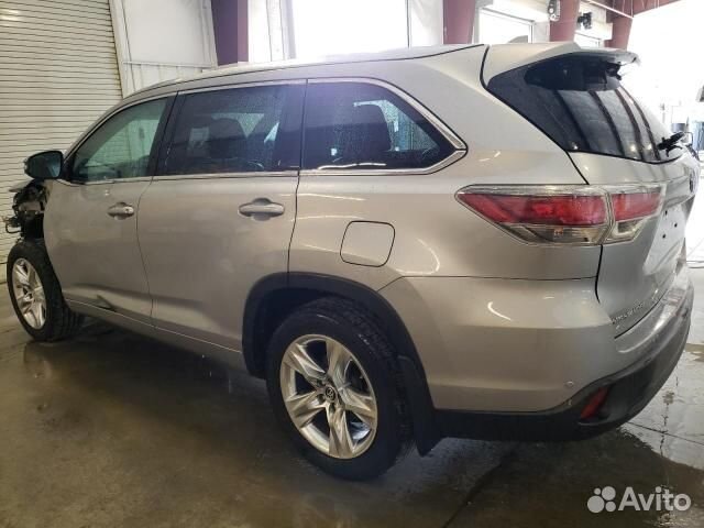 В разборе Toyota Highlander U50