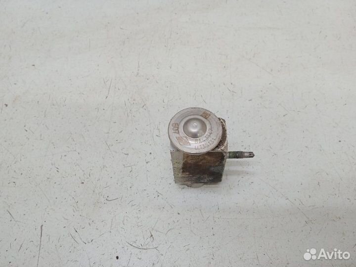 Клапан кондиционера Ford Focus 3 1.6 2013