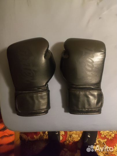 Боксерские перчатки Fairtex Boxing gloves BGV14SB
