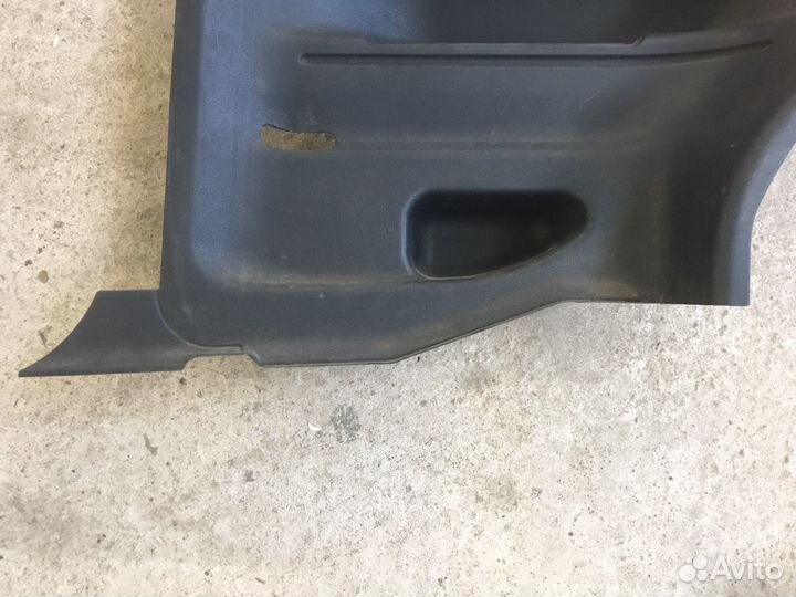 Обшивка салона задняя правая Peugeot 106 (5913)