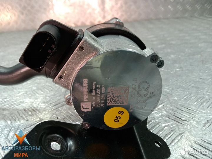 Помпа Audi Q8 2022 4M0965567