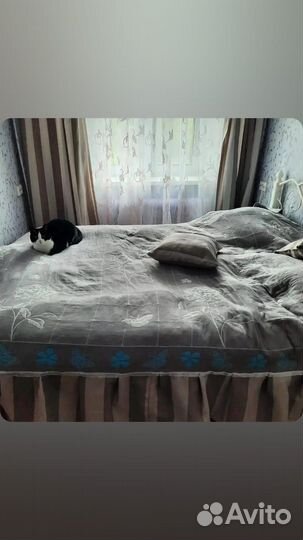 Кровать двухспальная 160 200 с матрасом б/у
