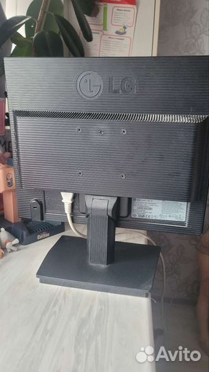 Монитор LG flatron