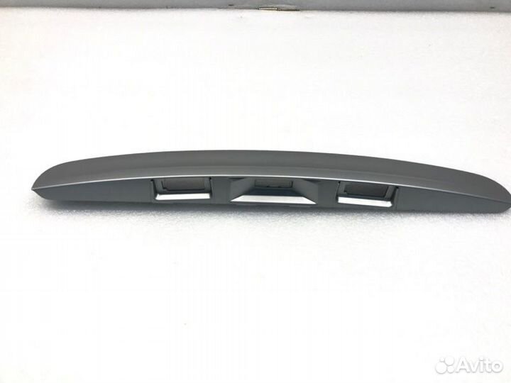 Накладка двери багажника Nissan Qashqai 1.6 2009