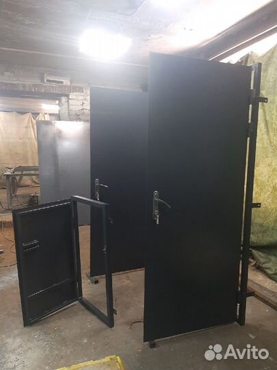 Дверь входная металлическая