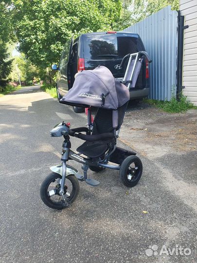Трехколесный велосипед