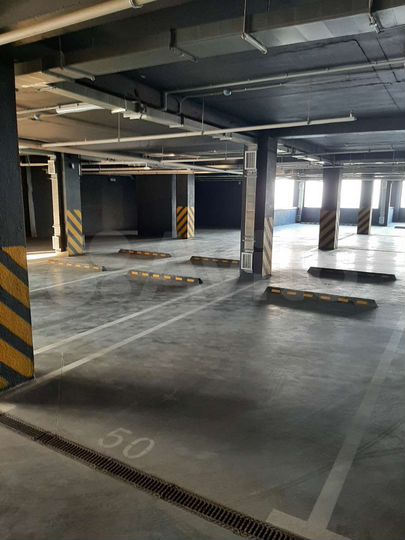 Машиноместо, 14 м²