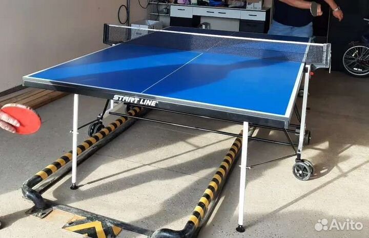 Теннисный стол