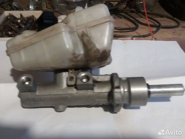 Главный тормозной цилиндр на ford mondeo 3