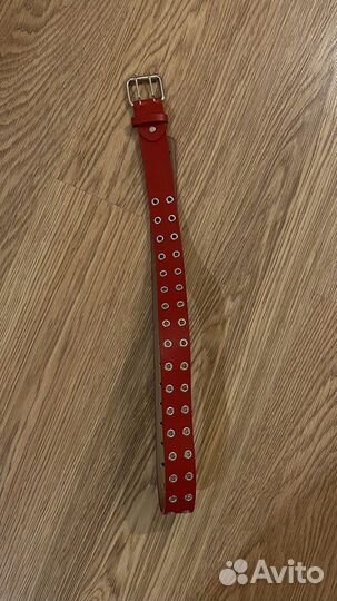 Ремень люверсы красный