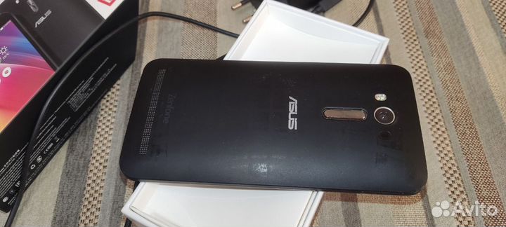 ASUS ZenFone 2 Laser ZE550KL, 2/16 ГБ