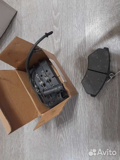 Тормозные колодки с ушками