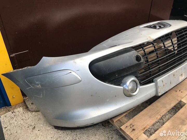 Бампер передний Peugeot 307 Рест