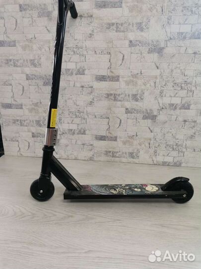 Трюковой самокат новый