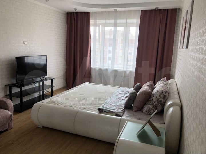 1-к. квартира, 42 м², 7/10 эт.