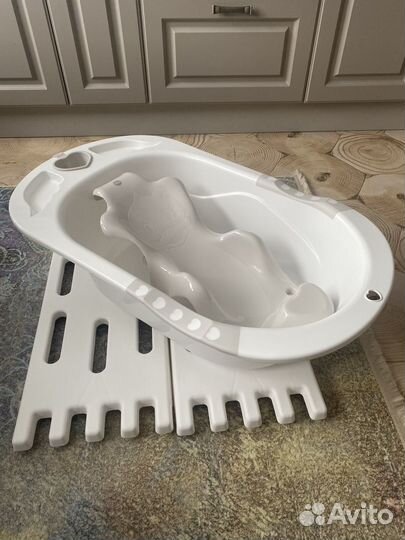 Ванночка детская с анатомической горкой