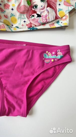 Купальник и кепка