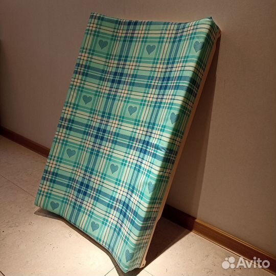 Пеленальный столик