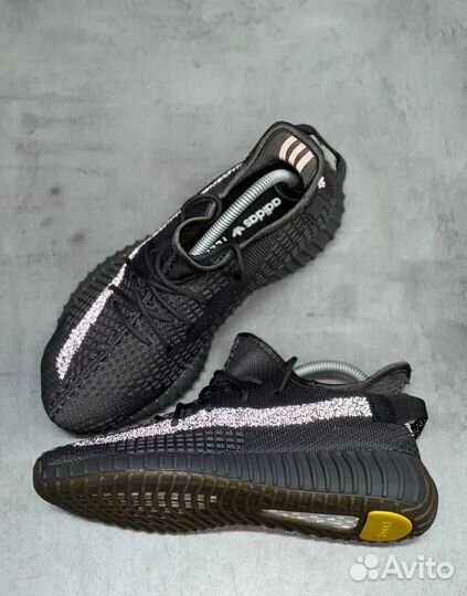 Женские кроссовки Adidas (37-41)