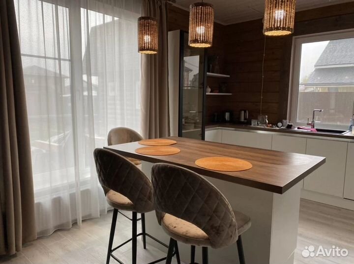 Барные стулья