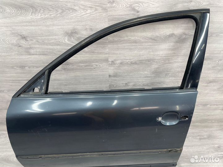 Дверь передняя левая Passat B5 B5+