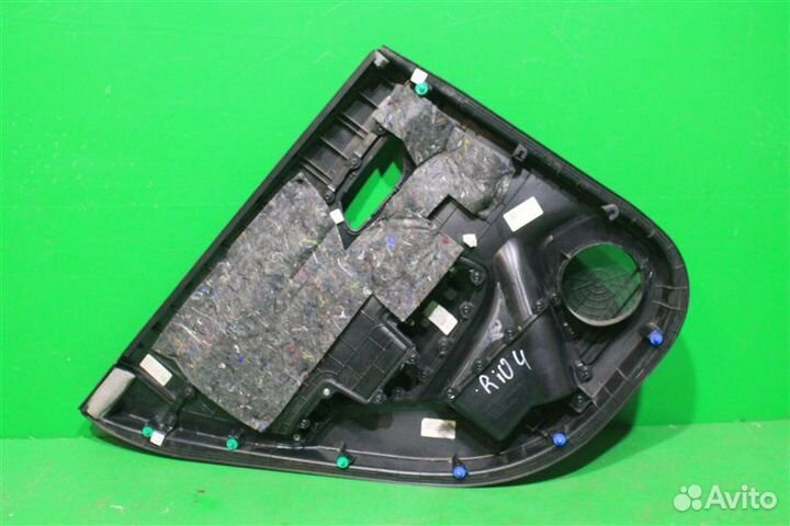Обшивка двери задняя правая Kia Rio 4 2017