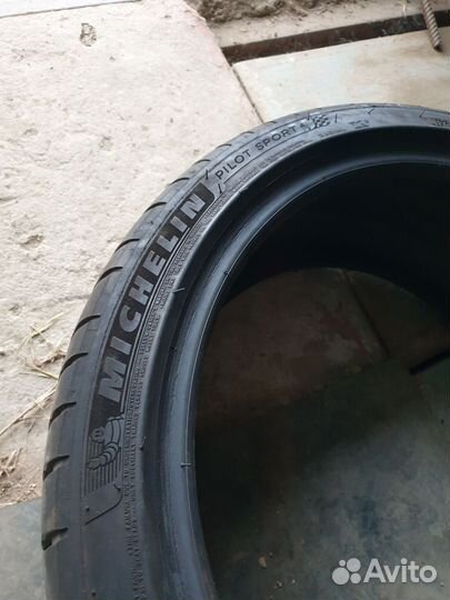 Michelin Pilot Sport 4 225/40 R18 92Y