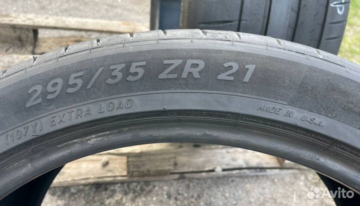 Michelin Pilot Sport 4 S 295/35 R21