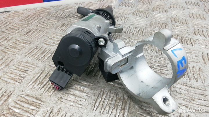 Замок зажигания Opel Astra J (2010-2017)