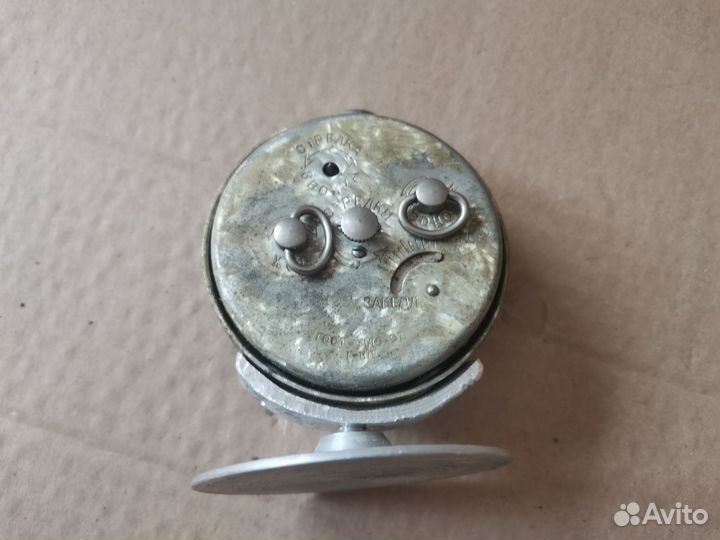 Часы будильник мир СССР