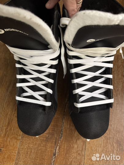 Коньки хоккейные 43 размер новые