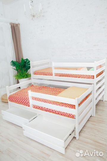 Кроватка для малыша из массива выдвижная матрешка