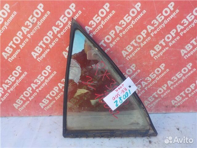 Форточка двери задняя левая Lexus Rx300